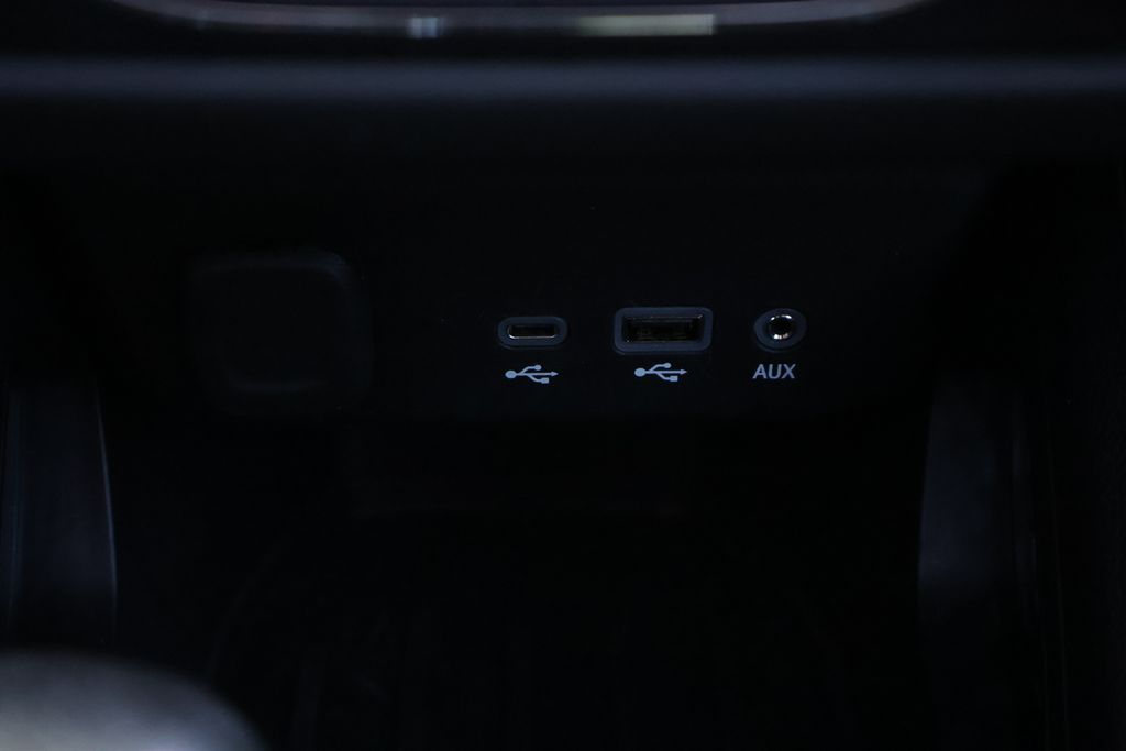 Thumbnail: 2023 Chevrolet TrailBlazer - 24