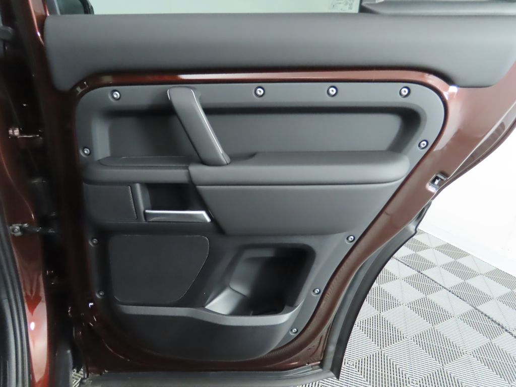 Thumbnail: 2025 Land Rover Defender - 28