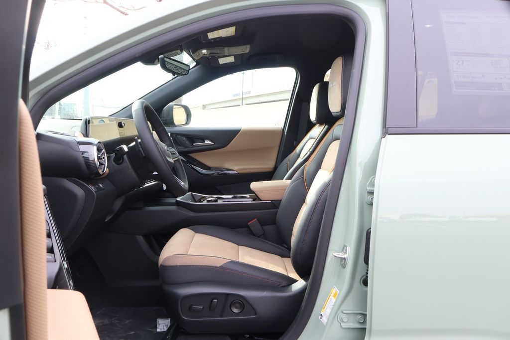 Thumbnail: 2026 Chevrolet Equinox - 14