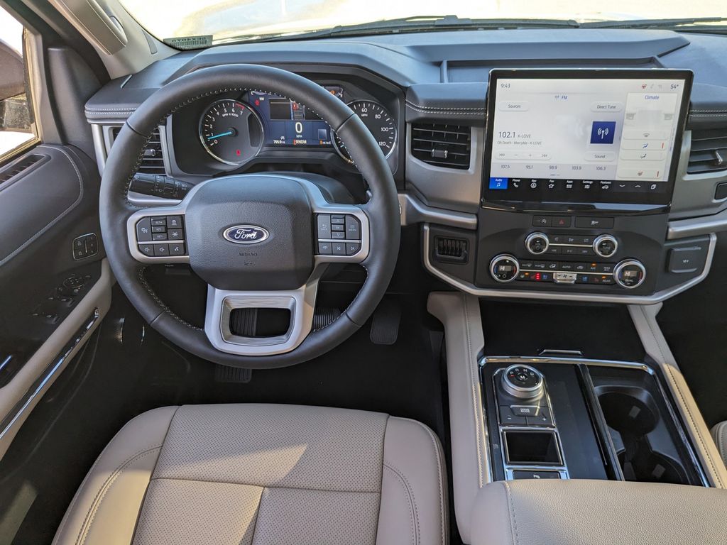 2024 Ford Expedition MAX XLT