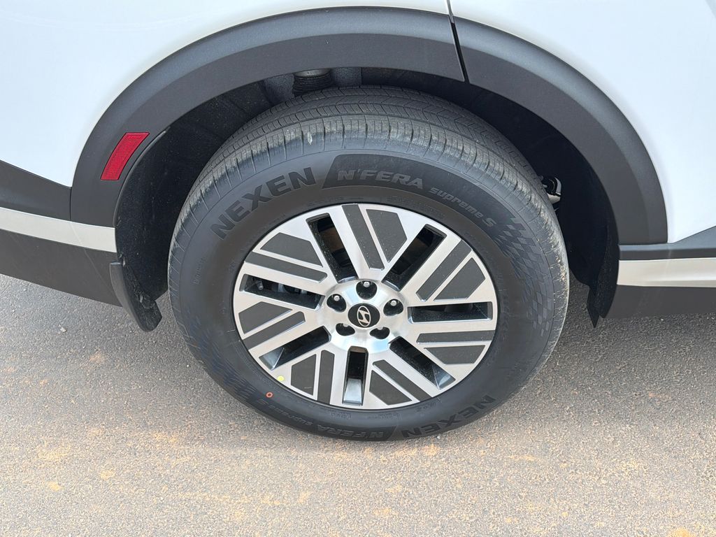 New 2026 White Hyundai Blue SEL Premium image 18