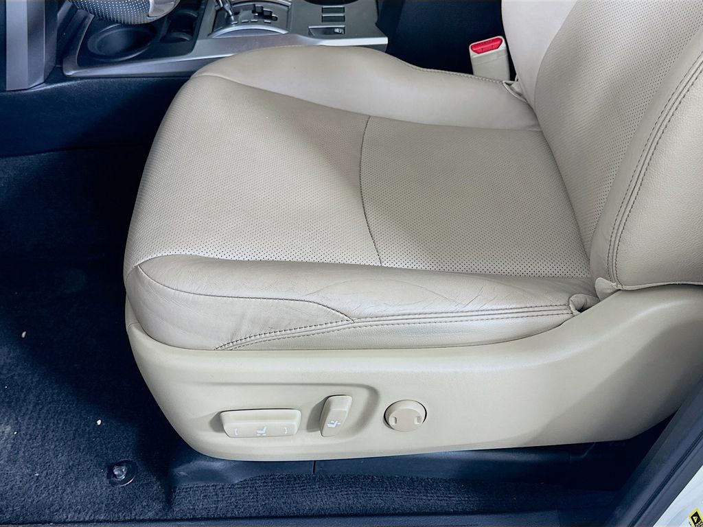 Thumbnail: 2019 Toyota 4Runner - 19