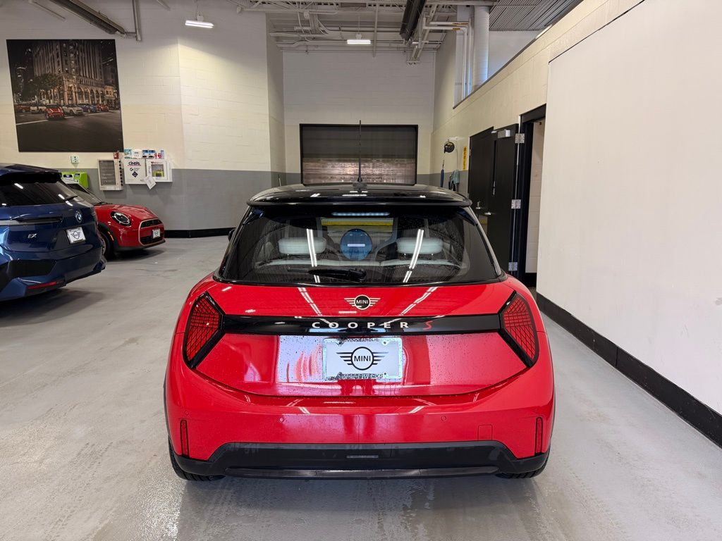 Thumbnail: 2025 MINI Cooper - 4