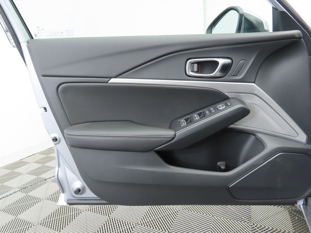 Thumbnail: 2025 Acura Integra - 25