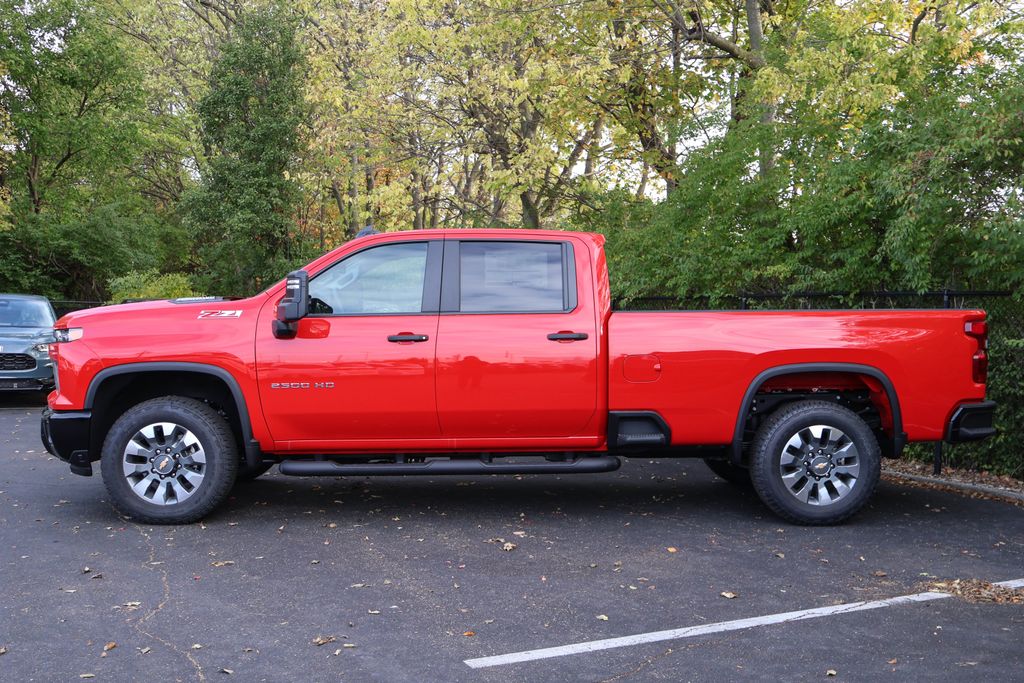 2025 Chevrolet Silverado 2500 Custom 4