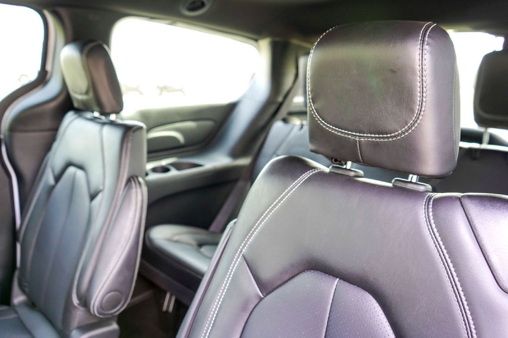 Used Car 2025 Chrysler Pacifica  Select For Sale Under $30,000 In Taylor, Texas