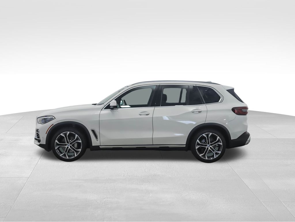 Thumbnail: 2021 BMW X5 - 2