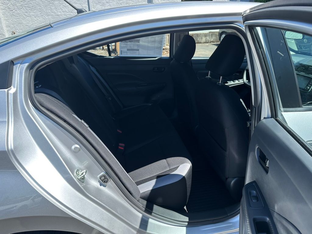 2025 Nissan Versa 1.6 S