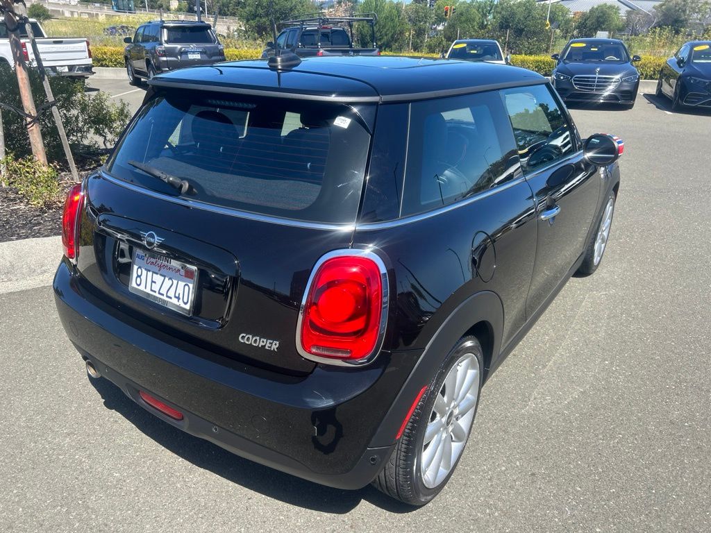 Thumbnail: 2021 MINI Cooper - 5