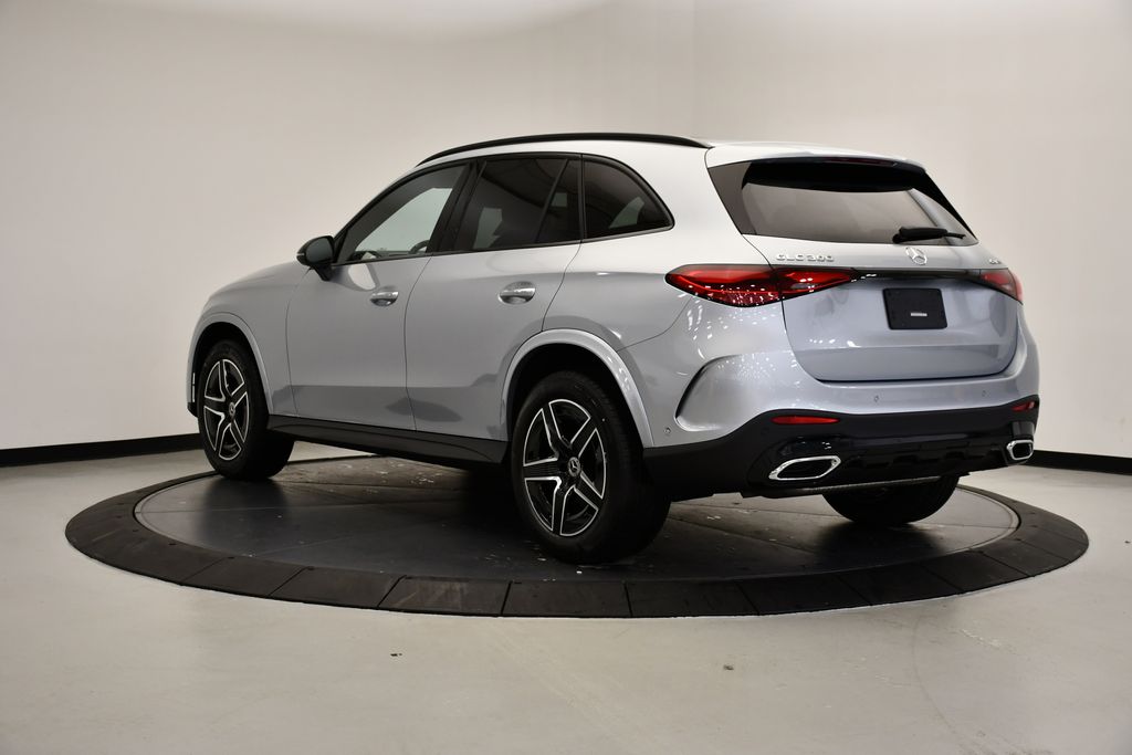 Thumbnail: 2026 Mercedes-Benz GLC - 3