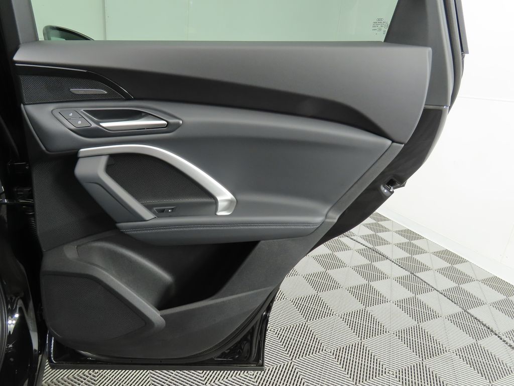 Thumbnail: 2025 Audi Q5 - 28