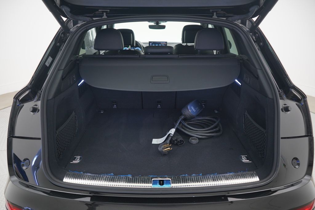 Thumbnail: 2023 Audi Q5 - 12