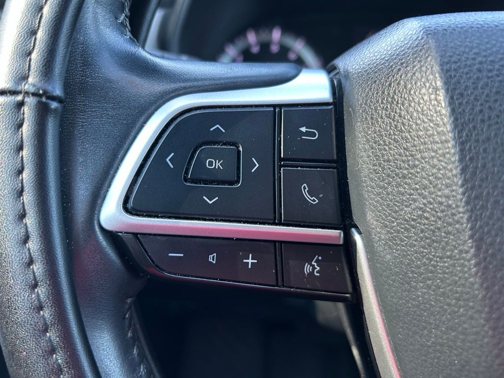 Thumbnail: 2022 Toyota Highlander - 20