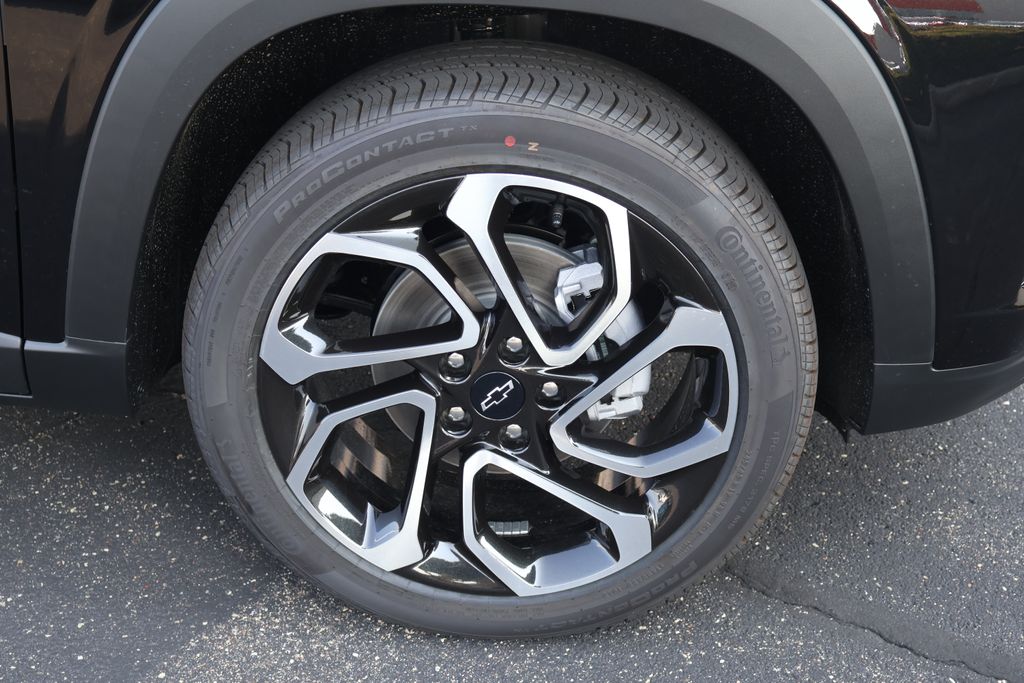 Thumbnail: 2025 Chevrolet Trax - 11
