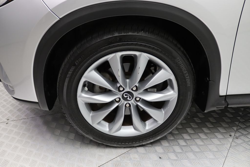 Thumbnail: 2021 INFINITI QX50 - 4