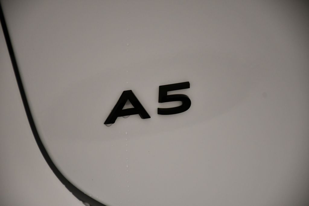 Thumbnail: 2025 Audi A5 - 9