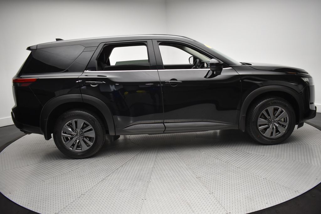 Thumbnail: 2024 Nissan Pathfinder - 4