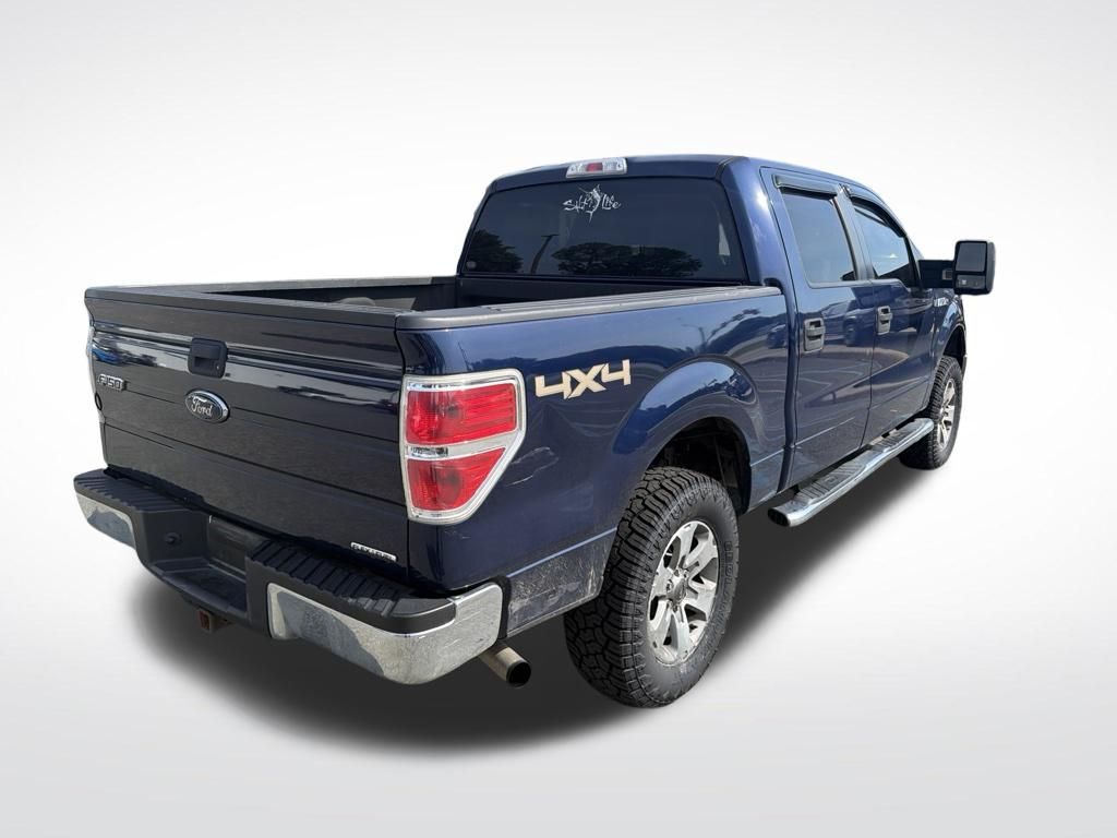 Used 2012 Blue Ford XLT image 4