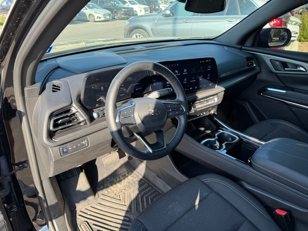 Thumbnail: 2024 Chevrolet Traverse - 7