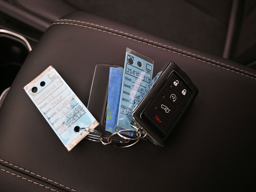 New 2025 Silver Zynith Jeep Altitude X image 19