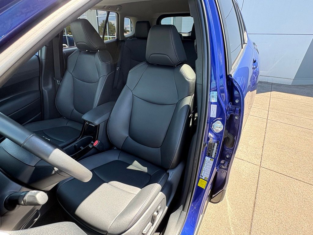 2024 Toyota Corolla Cross XLE