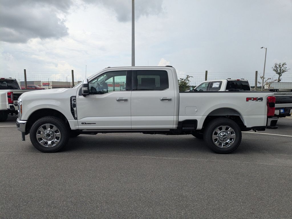 2026 Ford F-350 Super Duty LARIAT