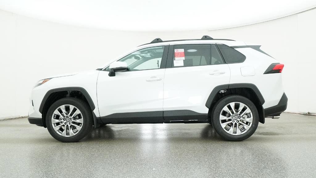 Thumbnail: 2025 Toyota RAV4 - 21