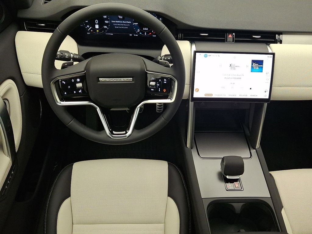 Thumbnail: 2026 Land Rover Discovery Sport - 7