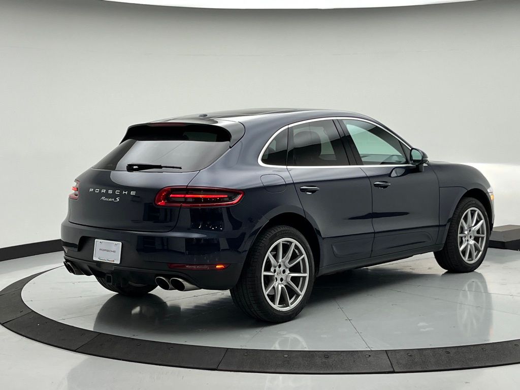 Thumbnail: 2017 Porsche Macan - 7