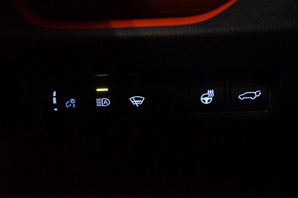 Thumbnail: 2019 Toyota RAV4 - 23