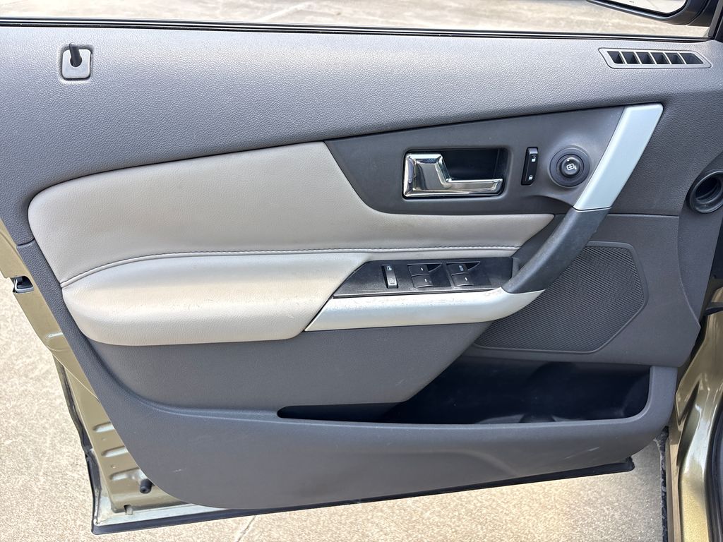Used 2013 Green Ford SEL image 15