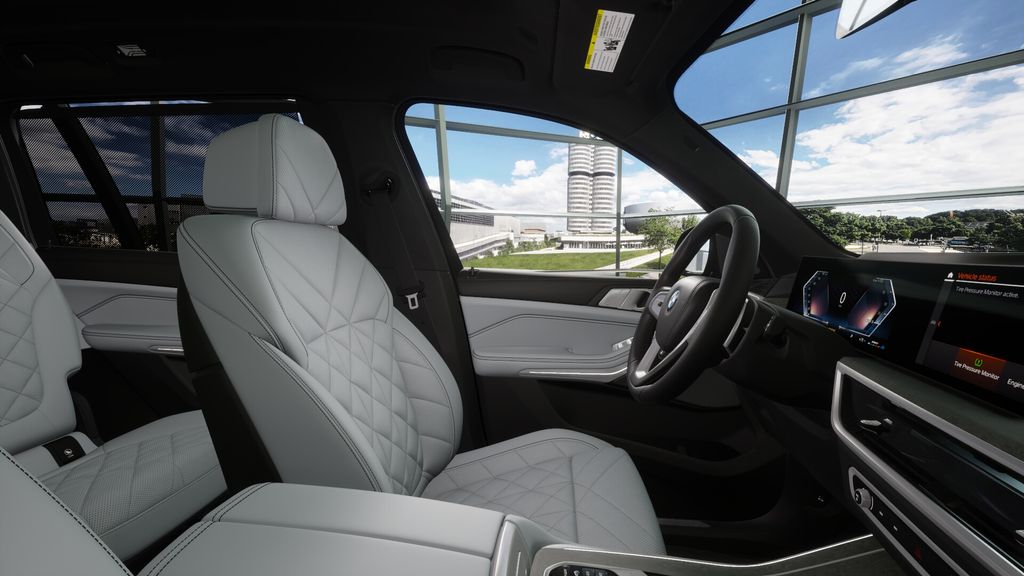 Thumbnail: 2026 BMW X7 - 9