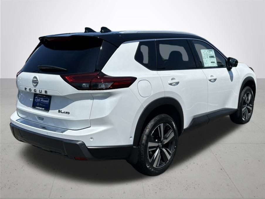 2025 Nissan Rogue SL