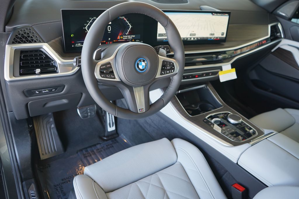 Thumbnail: 2026 BMW X5 - 14