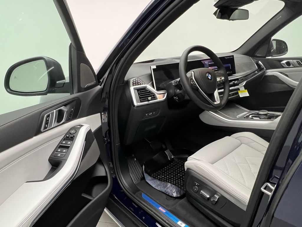 Thumbnail: 2026 BMW X5 - 22