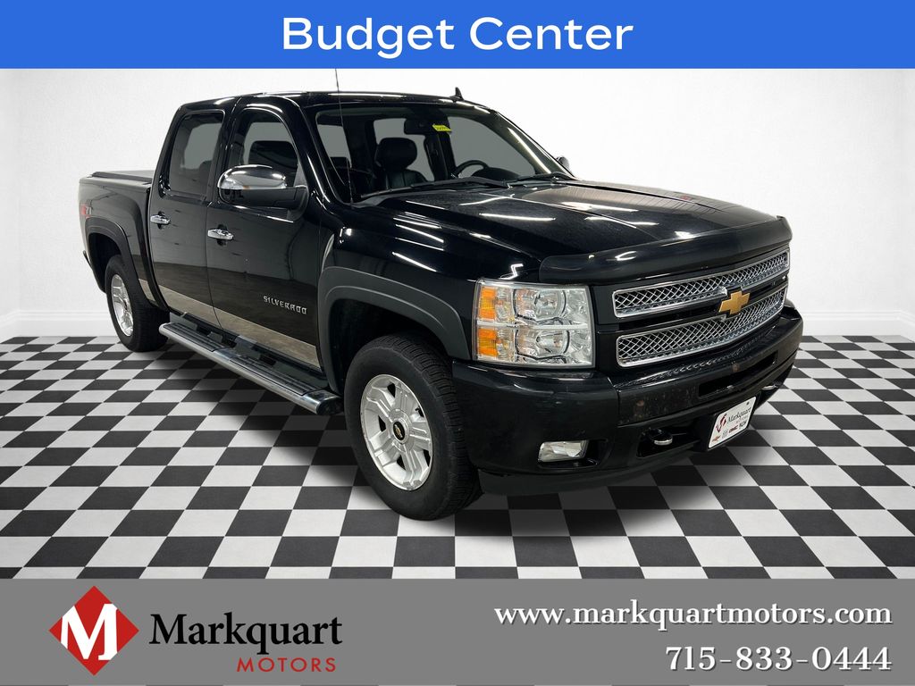 Black 2013 Chevrolet Silverado 1500 Pickup Truck Four-Wheel Drive 6-Speed Automatic Overdrive