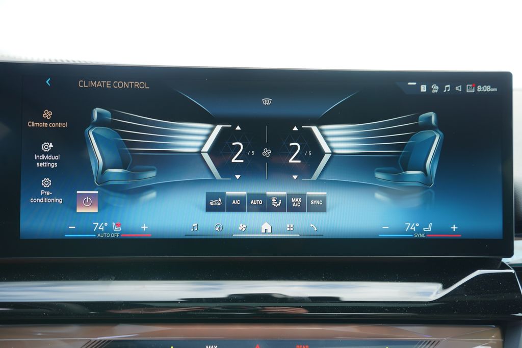 Thumbnail: 2026 BMW i5 - 18