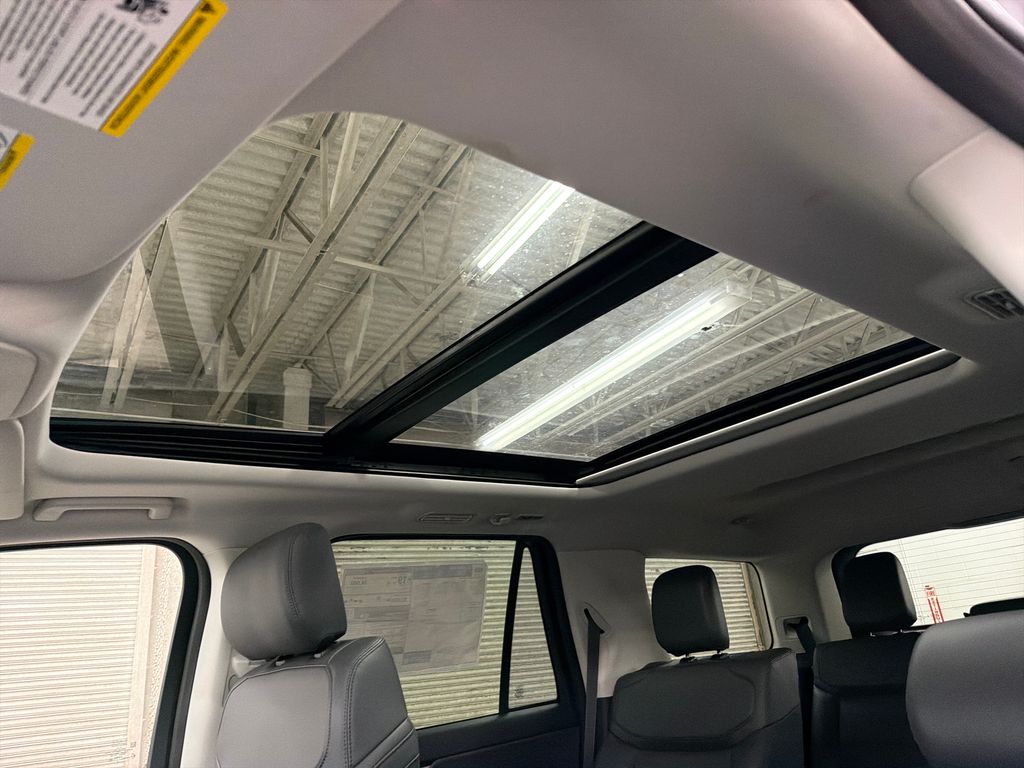 New 2026 Gray Ford Active image 9