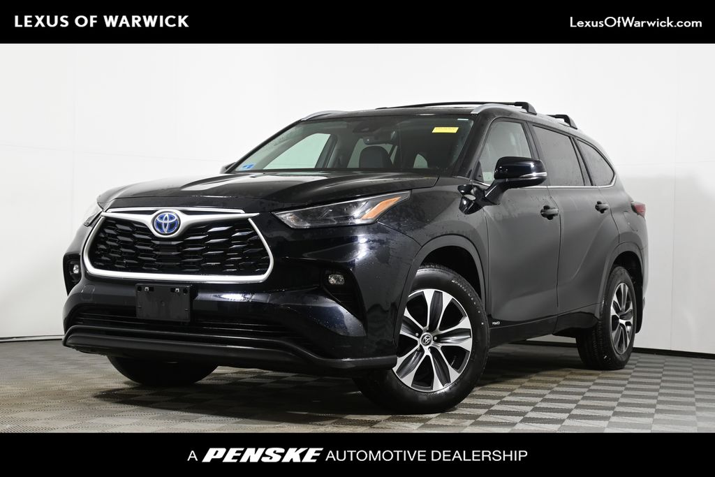 Thumbnail: 2023 Toyota Highlander - 1