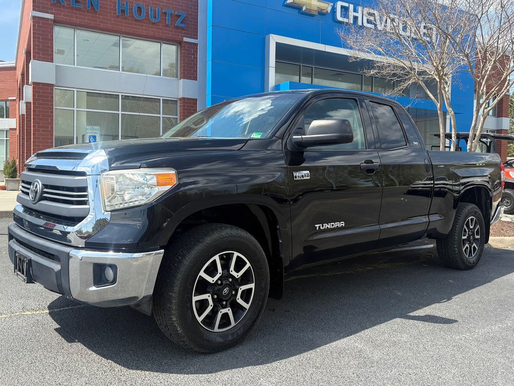 Magnetic Gray Metallic 2014 Toyota Tundra Pickup Truck Four-Wheel Drive 6-Speed Automatic Overdrive