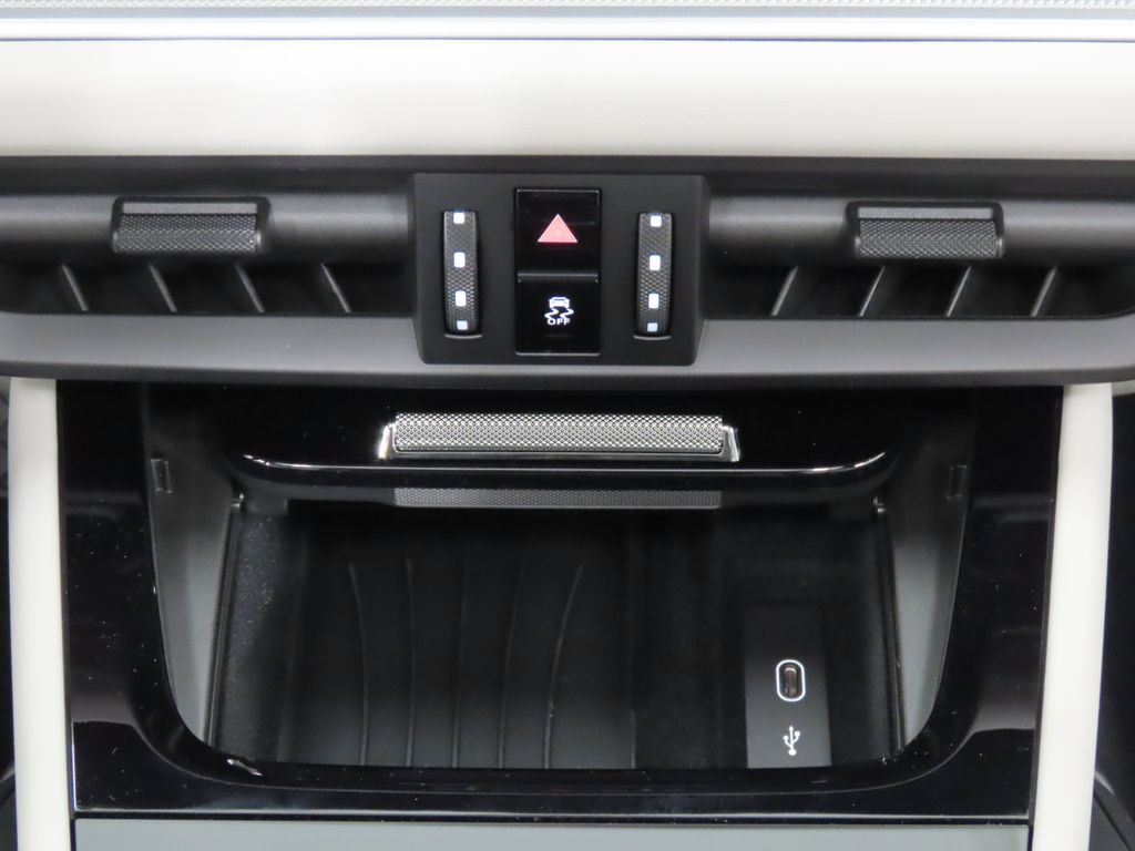 Thumbnail: 2026 Porsche Cayenne - 27