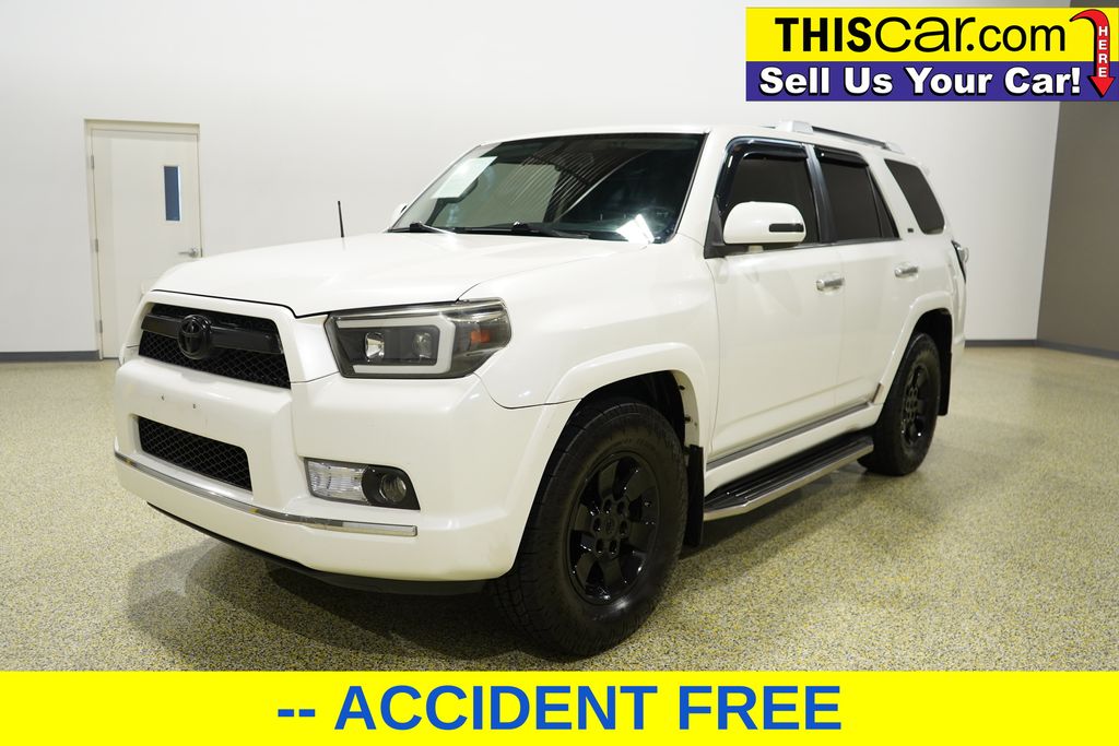2013 Toyota 4Runner SR5 photo 3