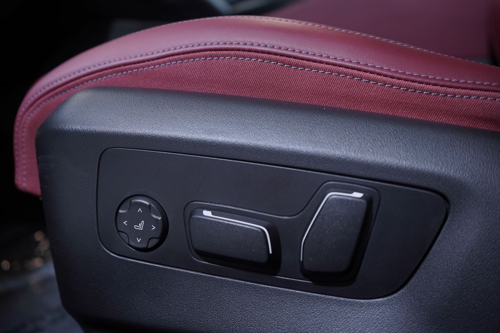 2024 BMW i5 eDrive40 18