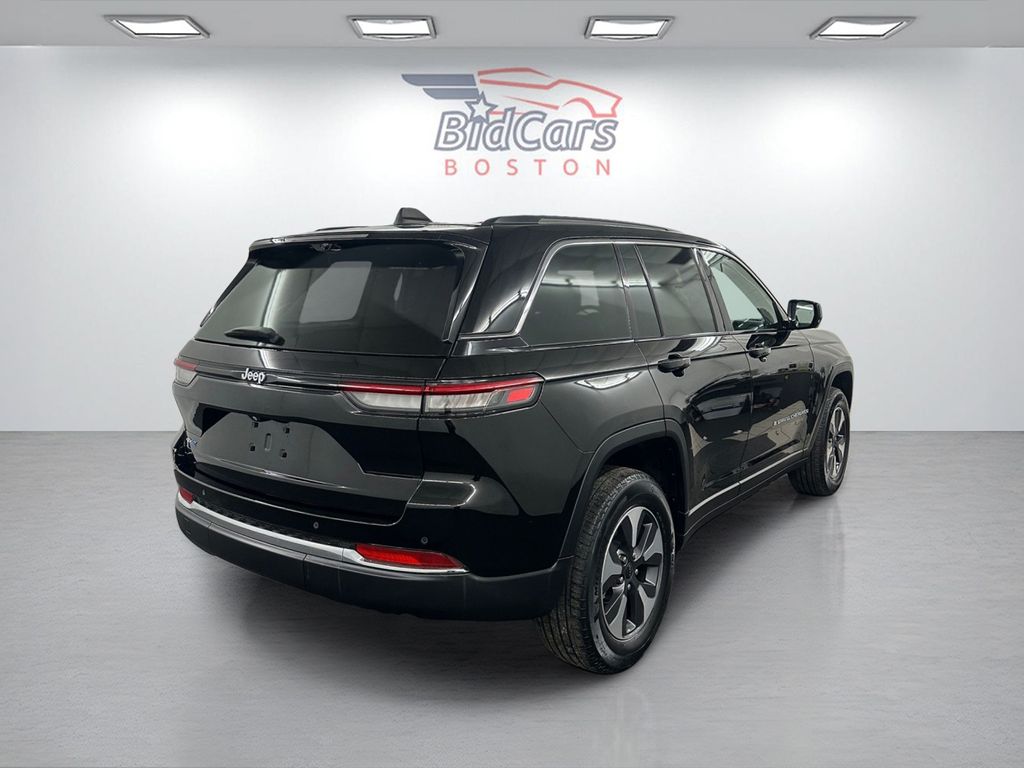 used 2022 Jeep Grand Cherokee car, priced at $25,485