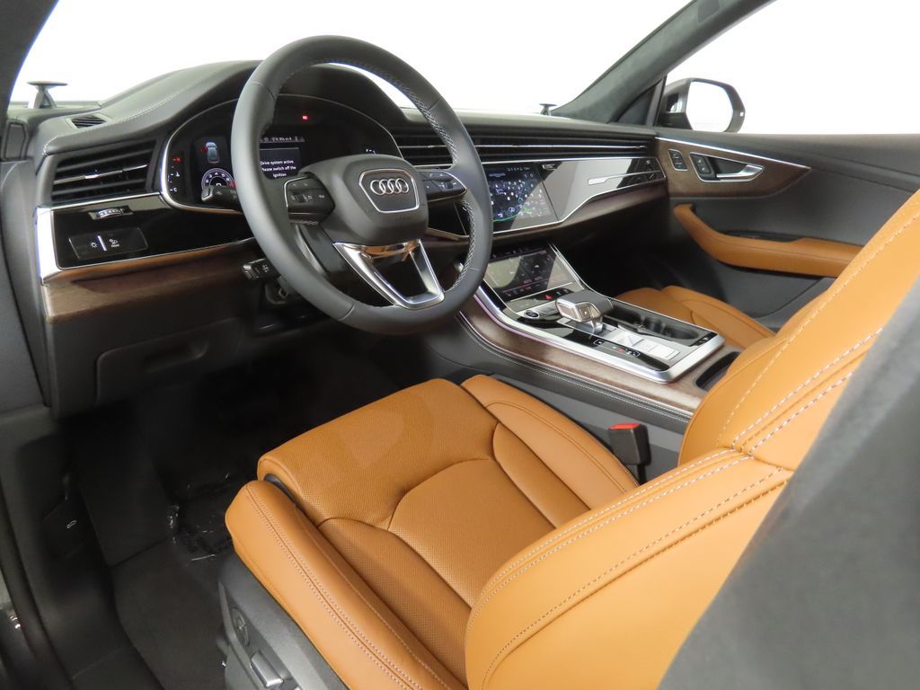 Thumbnail: 2026 Audi Q8 - 28