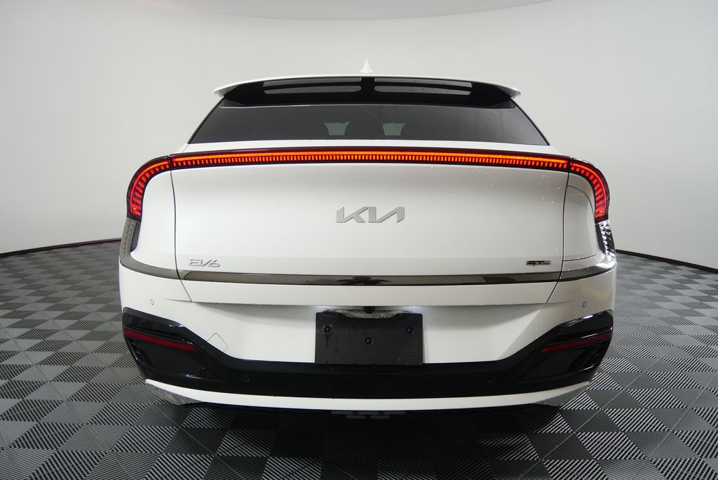 Thumbnail: 2022 Kia EV6 - 4