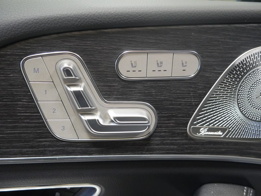 Thumbnail: 2026 Mercedes-Benz GLE - 17