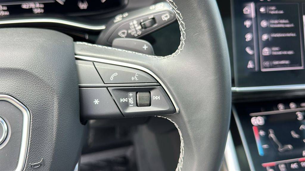 used 2025 Audi Q7 car, priced at $53,987