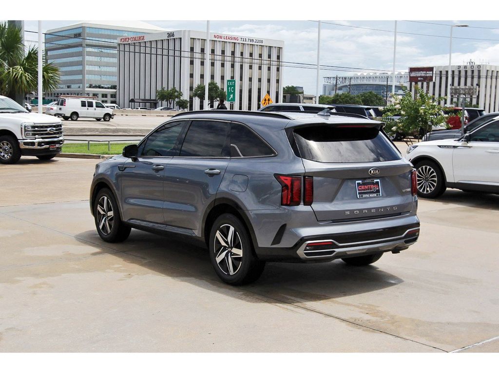 2021 Kia Sorento EX Silver at Community Kia