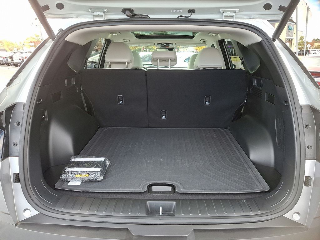 Thumbnail: 2024 Hyundai Tucson - 32